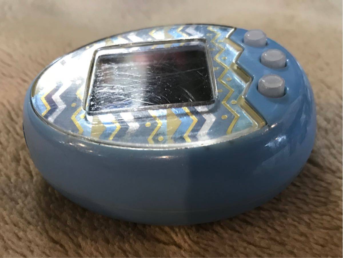 送料無料たまごっちピース希少メロディランドverたまデコピアス付き