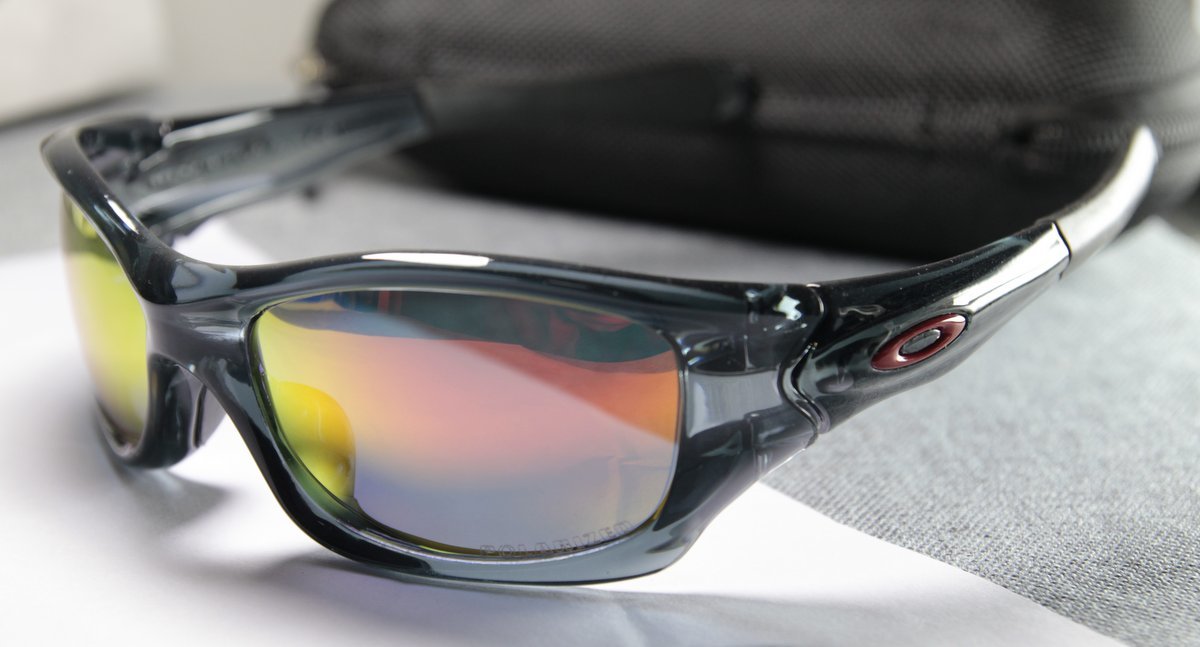 OAKLEY 限定オークリー pitbull 9161 プラスチックフレーム サングラス