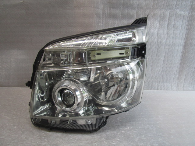 K-20515 ヴォクシー VOXY ZRR70W ZRR75W 純正ヘッドライト ヘッド