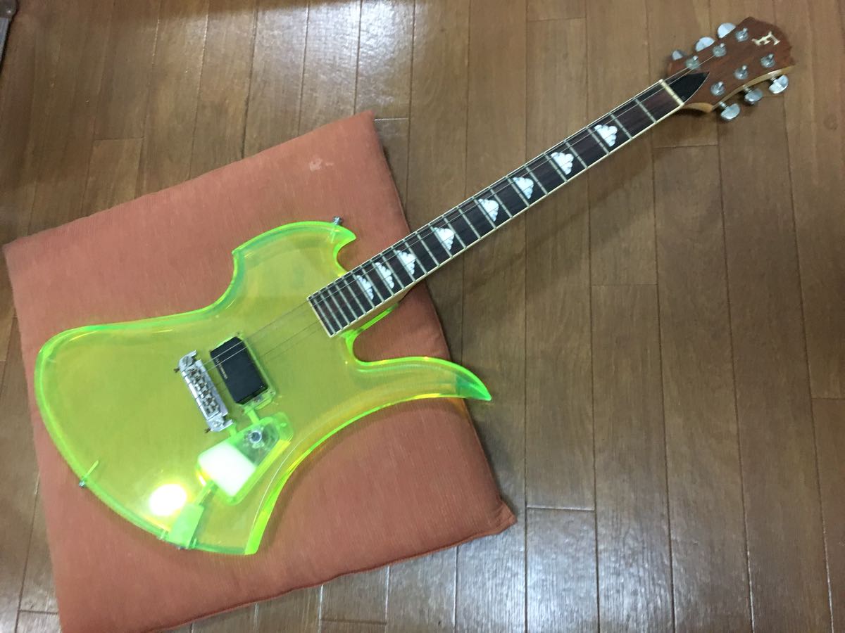 フェルナンデス Hide典型 アクリル Whirledpies Com