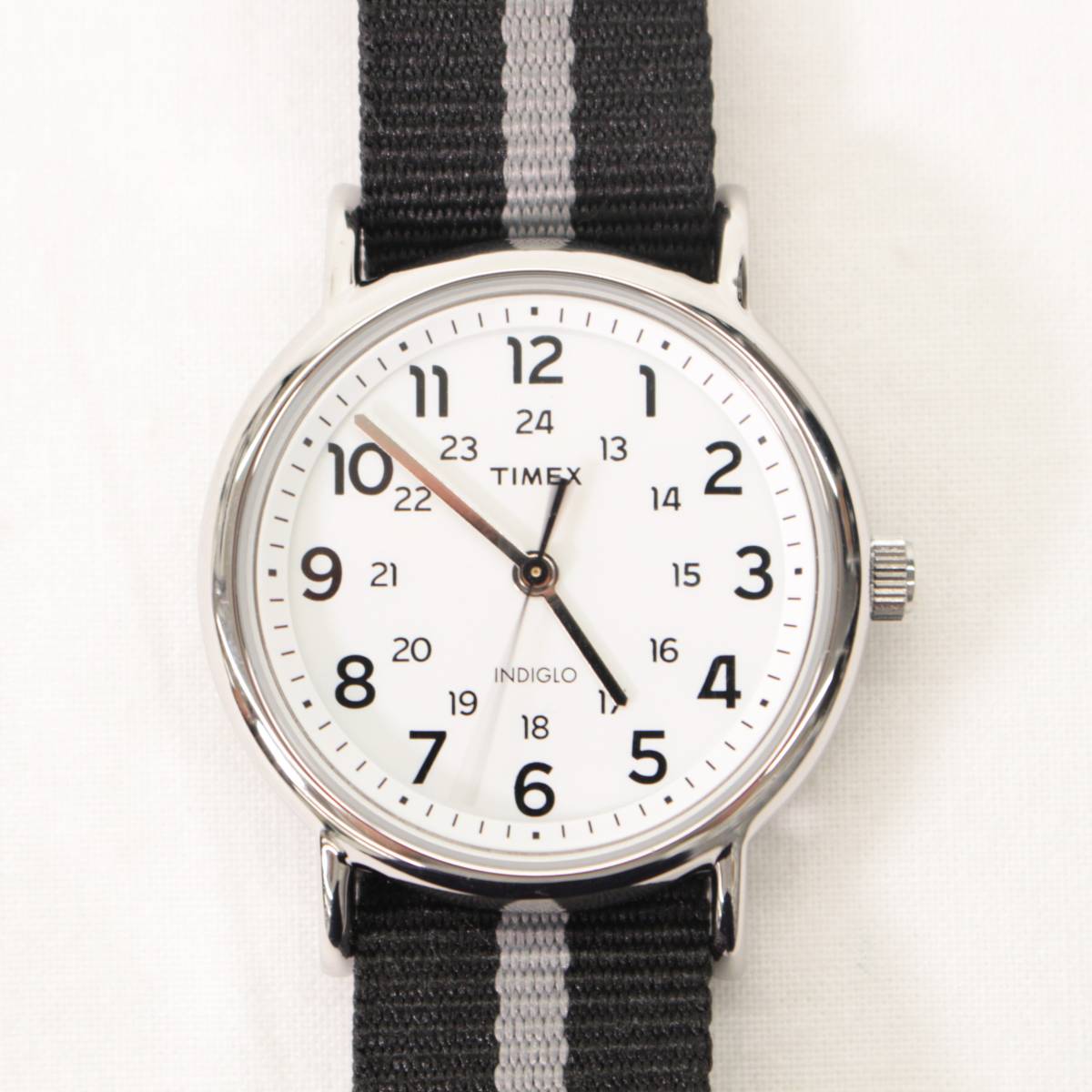 ★【電池交換済・稼働中】TIMEX タイメックス ナイロンベルト アナログ腕時計 CR 2016 CELL★　　ホワイト×ブラック/10202-CH0618　　