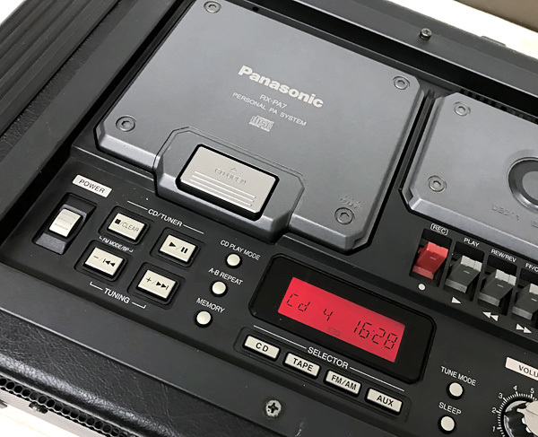 RIDDIMVOX RX-PA7 CD Boombox Panasonic player Plays fine AC100V