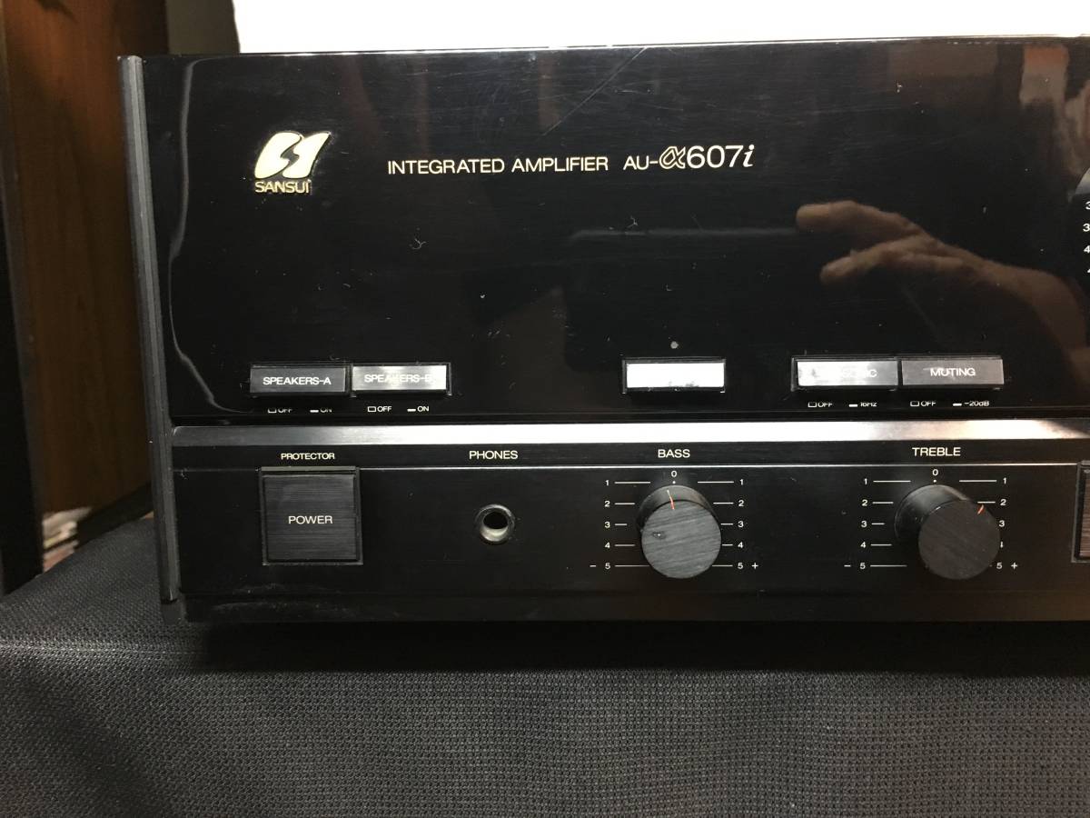 サンスイ　SANSUI　 AU-α607i　プリメインアンプ　中古