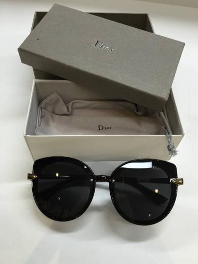 未使用品 ディオール Christian Dior サングラス オシャレ Dior