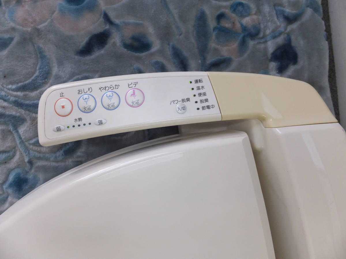 中古】TOTO 電気温水便座 ウォシュレット TCF6021