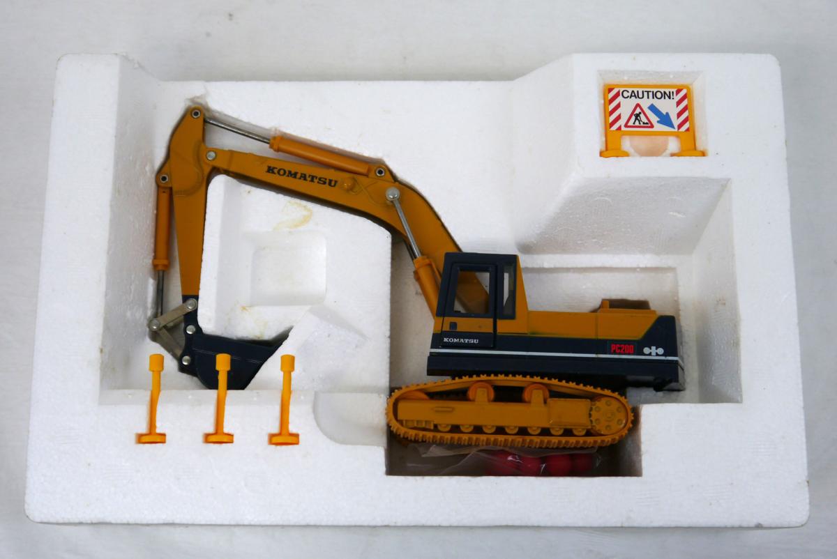 ☆中古品☆トミカダンディ DK-001 コマツパワーショベル PC200 国産車 