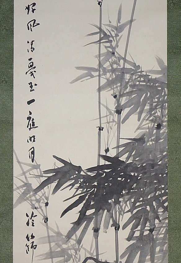 古い掛軸 花〇在銘 花鳥画 紙本 肉筆 落款□日本画 東洋美術 中国掛軸