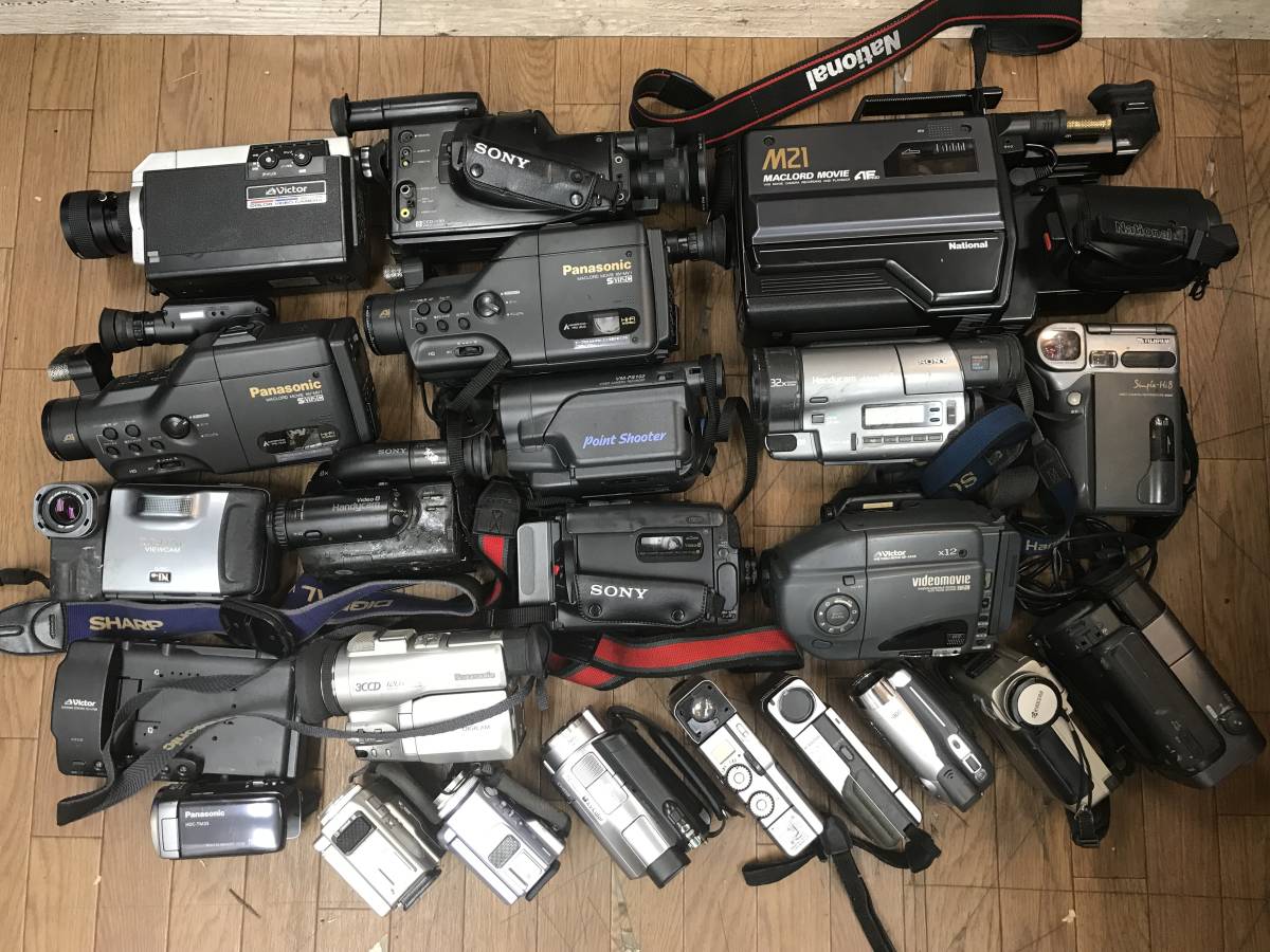 希少 ソニー CCD-TR270 8mmビデオカメラ ハンディカム Video8 - 三脚