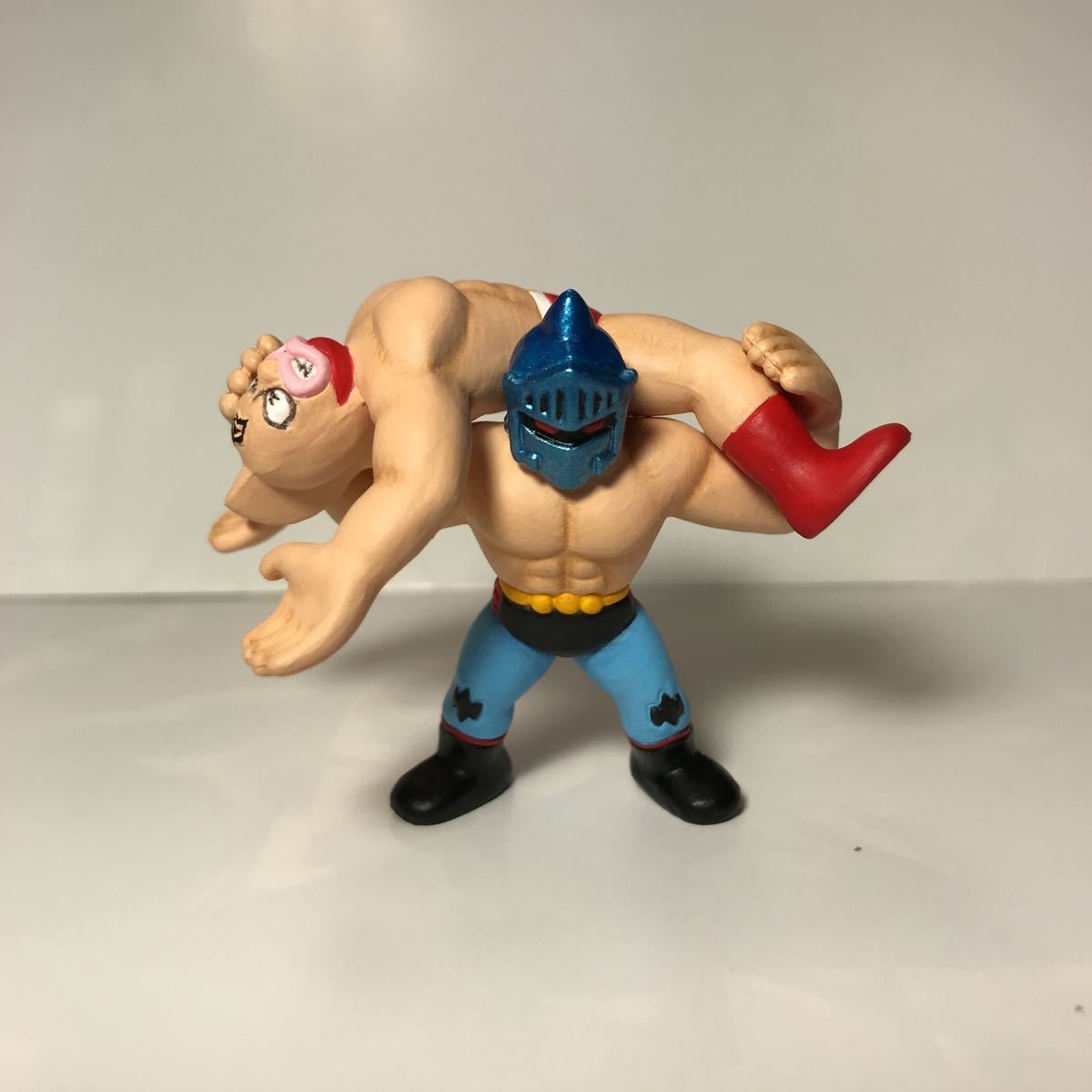 キン肉マン キンケシ キン消し タワーブリッジ アニメカラー キン肉マン ロビンマスク ペイント 塗装 リペイント キン肉マン 売買されたオークション情報 Yahooの商品情報をアーカイブ公開 オークファン Aucfan Com