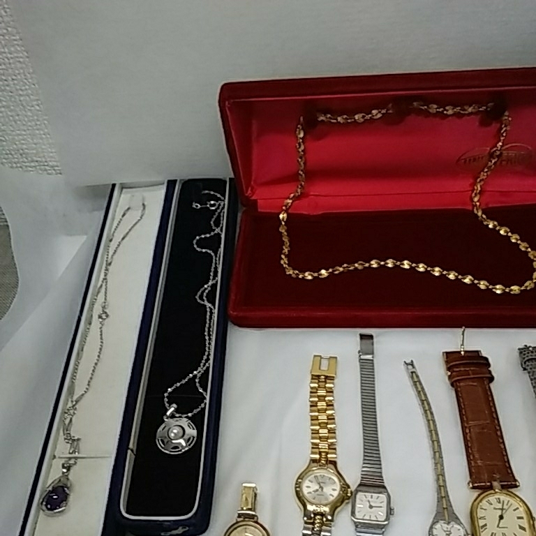 遺品整理 アクセサリーと腕時計 【公式通販】