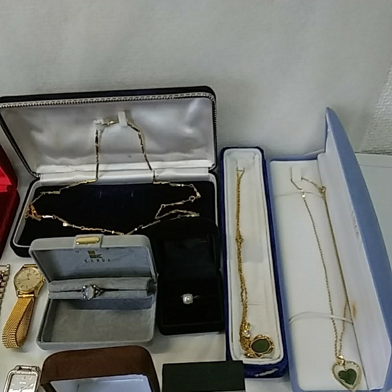 遺品整理 アクセサリーと腕時計 【公式通販】
