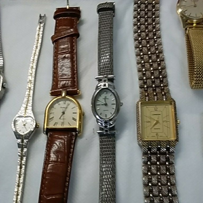 【遺品整理】時計・アクセサリーまとめ売り 遺品整理 アクセサリーと腕時計 【公式通販】