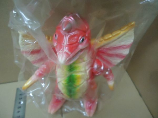 ドラコ ソフビ 羽付「ウルトラマン」登場怪獣（ブルマァク復刻）蓄光版