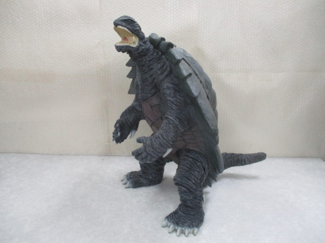 新作登場，最新作 キバ破損 バンダイ ガメラ 1999年製 ビッグサイズ ソフビ 全高約52cm(ガメラ)｜売買されたオークション情報、yahooの商品情報をアーカイブ公開 - オークファン ガメラ