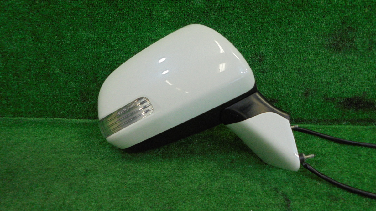 S管理53529 H22 ヴォクシー ZRR75G★右 ドアミラー ウインカー付き★070 ホワイトパールクリスタルシャイン 動作確認済み