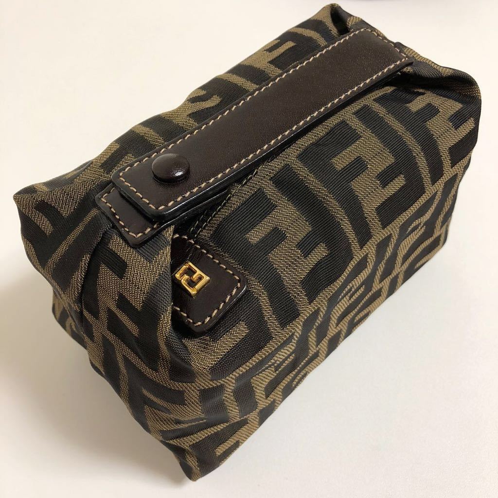 即決☆FENDI フェンディ ズッカ柄 ポーチ ハンドバッグ 未使用 保管品 レア FF柄