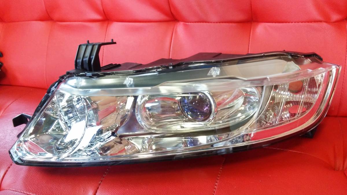 オデッセイホンダRB1 ⁄RB2 純正ヘッドライト ヘッドランプ 左右