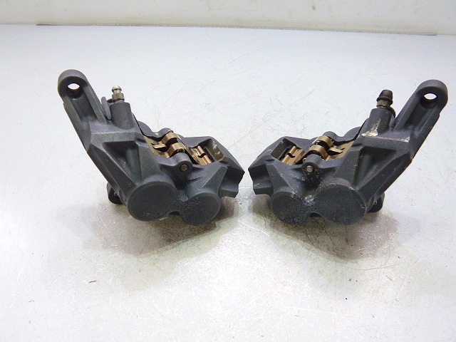 Yk9 YK9-32 YZF-R1 RN041 逆車 フロントブレーキキャリパー 左右 60(キャリパー)|売買されたオークション情報、yahooの ...