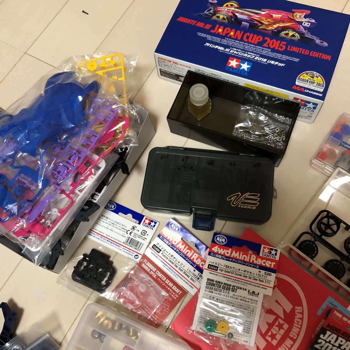 ミニ四駆 部品とかこまごま詰め合わせ(アルミローラー ボディー等