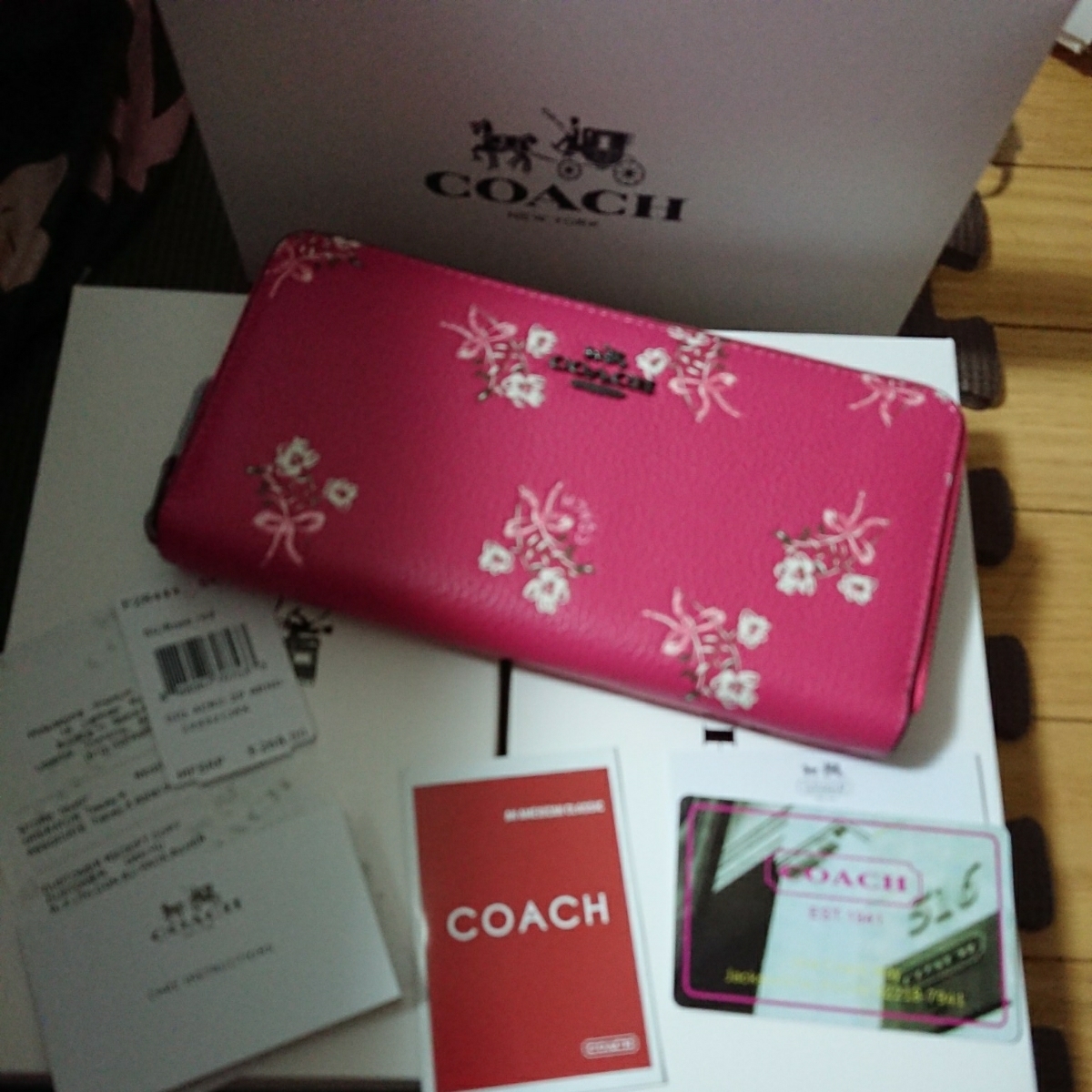 COACH コーチ 長財布 ピンク フラワー 新品 本物 リボン フローラル 花