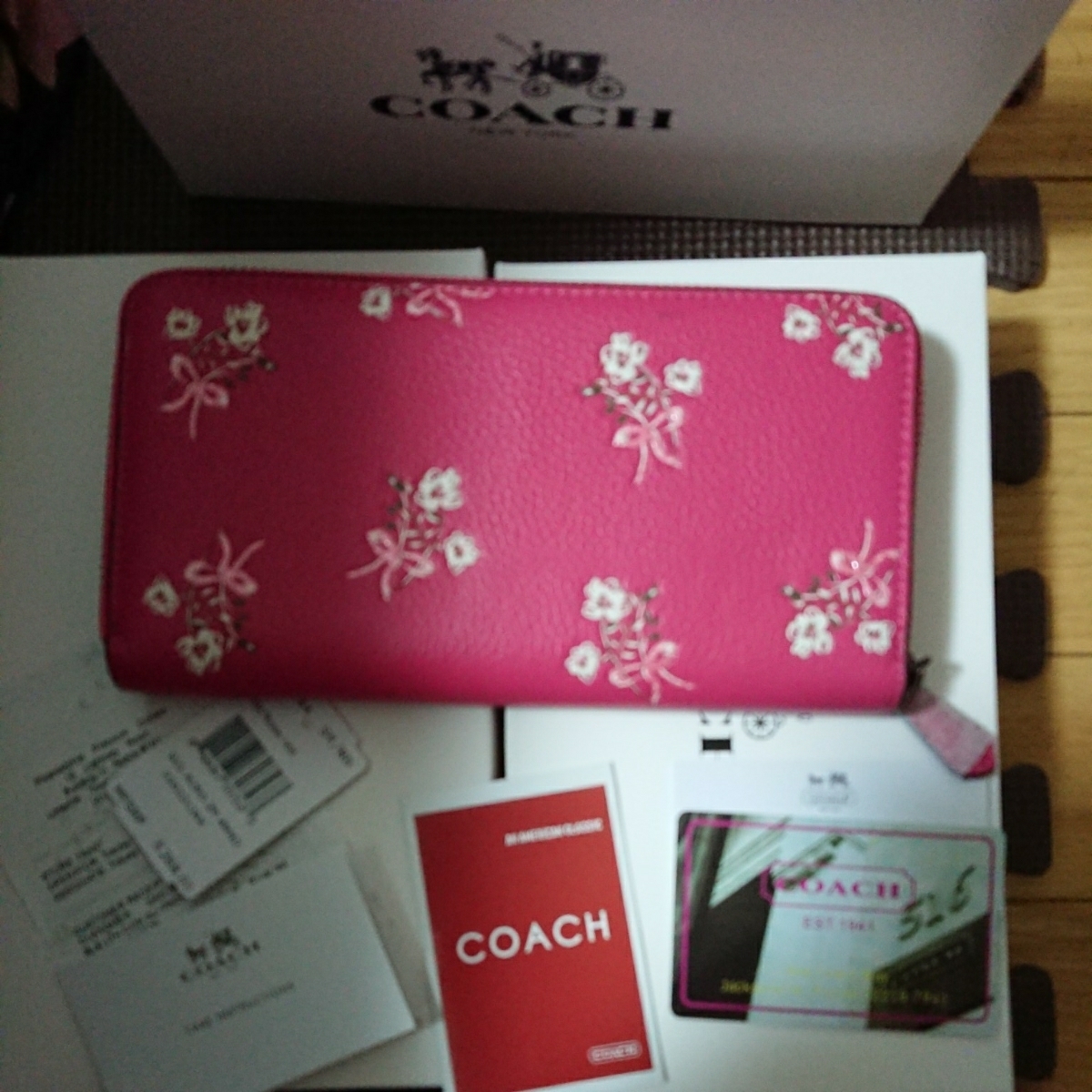 COACH コーチ 長財布 ピンク フラワー 新品 本物 リボン フローラル 花 