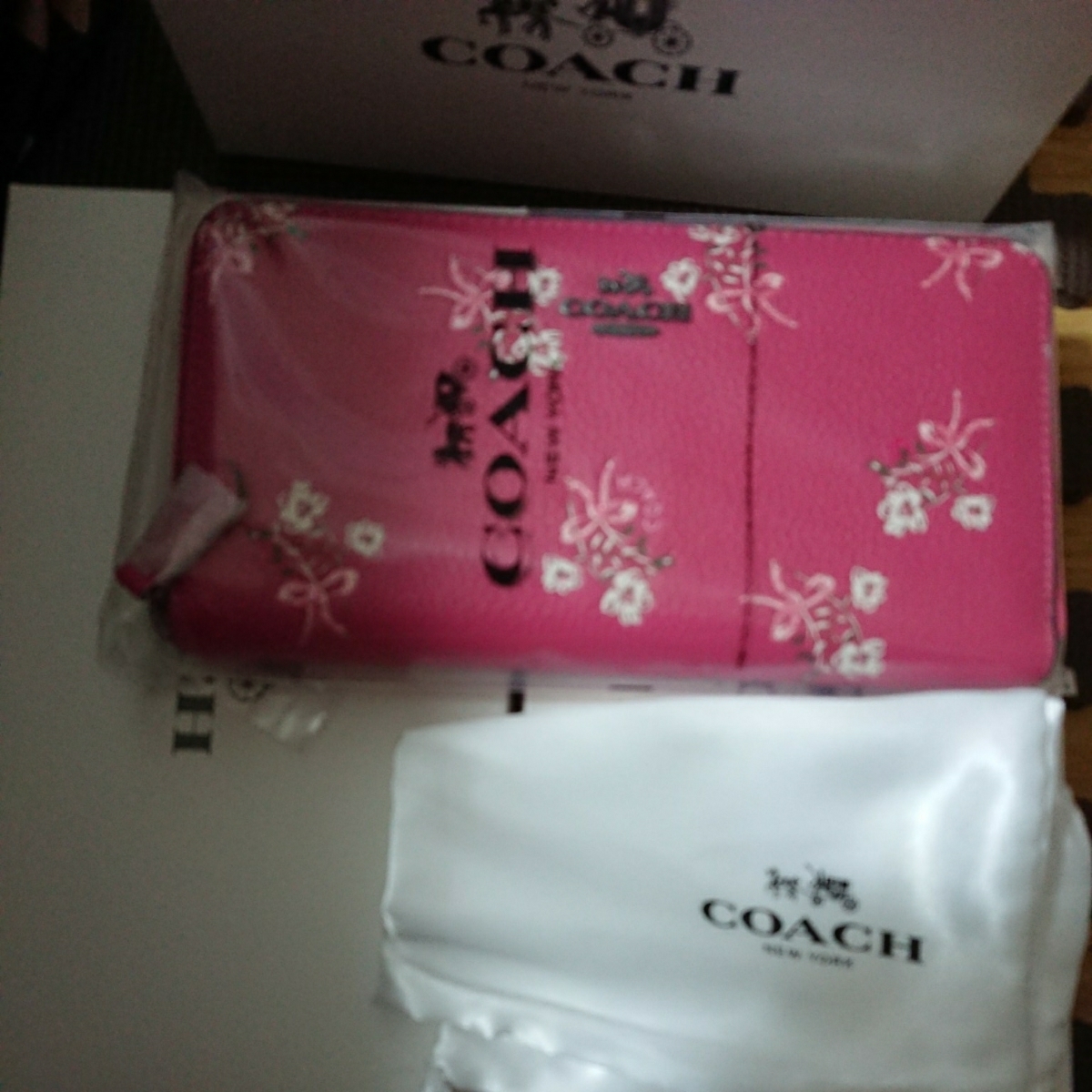 COACH コーチ 長財布 ピンク フラワー 新品 本物 リボン フローラル 花 