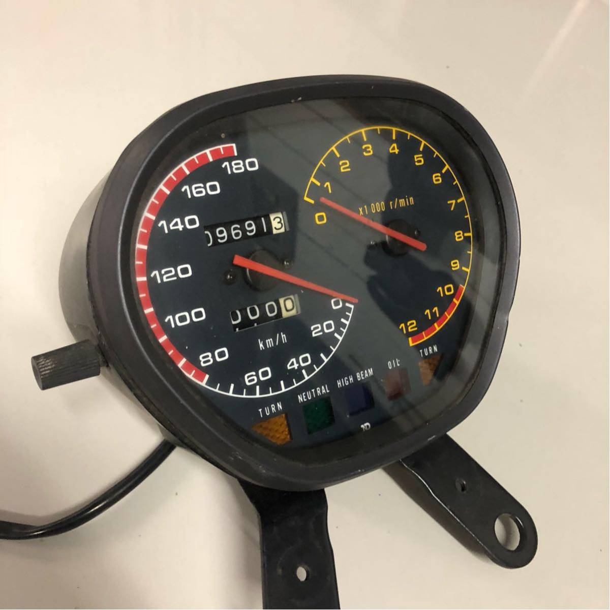 GSX750S GSX1100S スズキ カタナ 刀 GU76A 180km 純正メーター 美品 刀