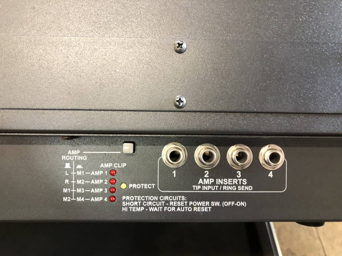 CARVIN C1648-P 人気の4chパワードミキサー／ハードケース付き【訳アリ