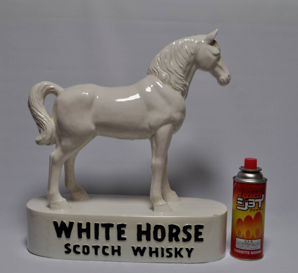 跳ね馬（ホワイトホース）置物 ヴィンテージ品 ホワイト ホース 陶器製 馬 置物 インテリア