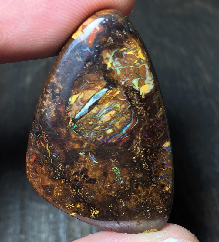オーストラリア　マトリックスオパール　62ct