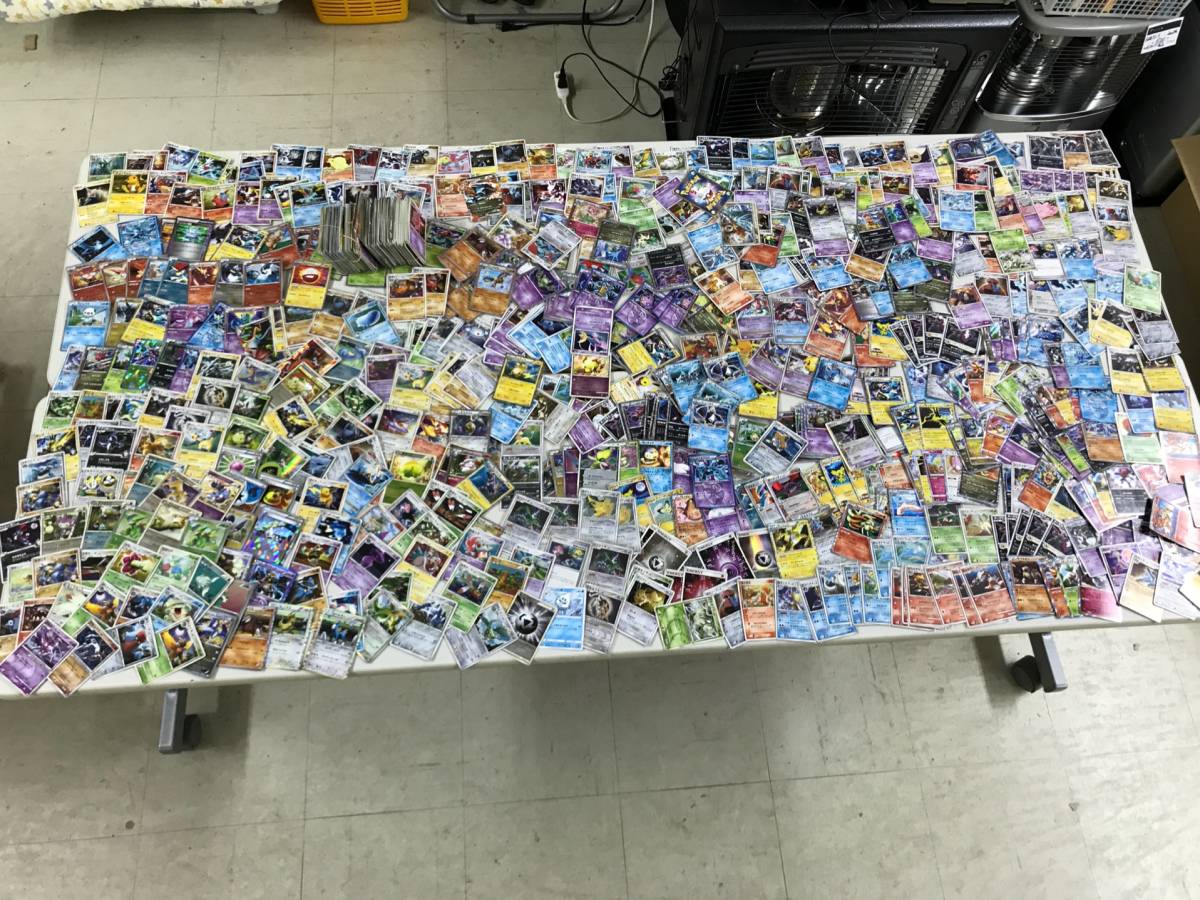 ポケモンカード 大量まとめ売り 引退品　約8,000枚　約15キロ ポケモンカード まとめ売り 大量 キラ プロモ - メルカリ 色違い 引退
