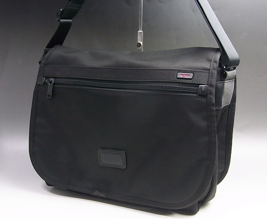 ◇TUMI/トゥミ◇スリム メッセンジャーバッグ/ショルダーバッグ