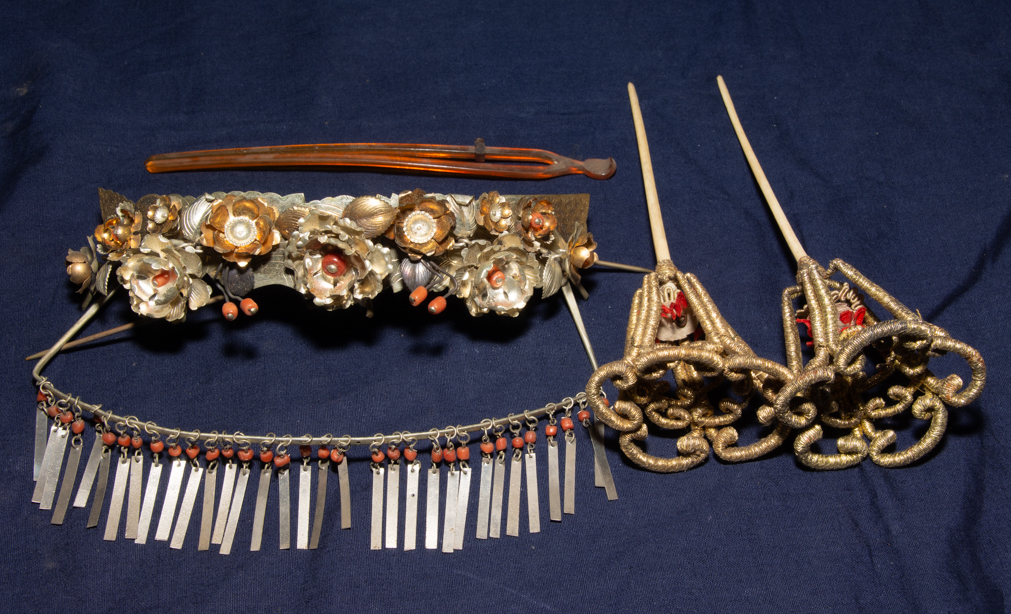  アンティーク髪飾り まとめて 本珊瑚 彫金 花 和装 和服 着物 装飾品 インテリア かんざし 簪 和装小物(かんざし)｜売買されたオークション情報、yahooの商品情報をアーカイブ公開 - オークフ かんざし