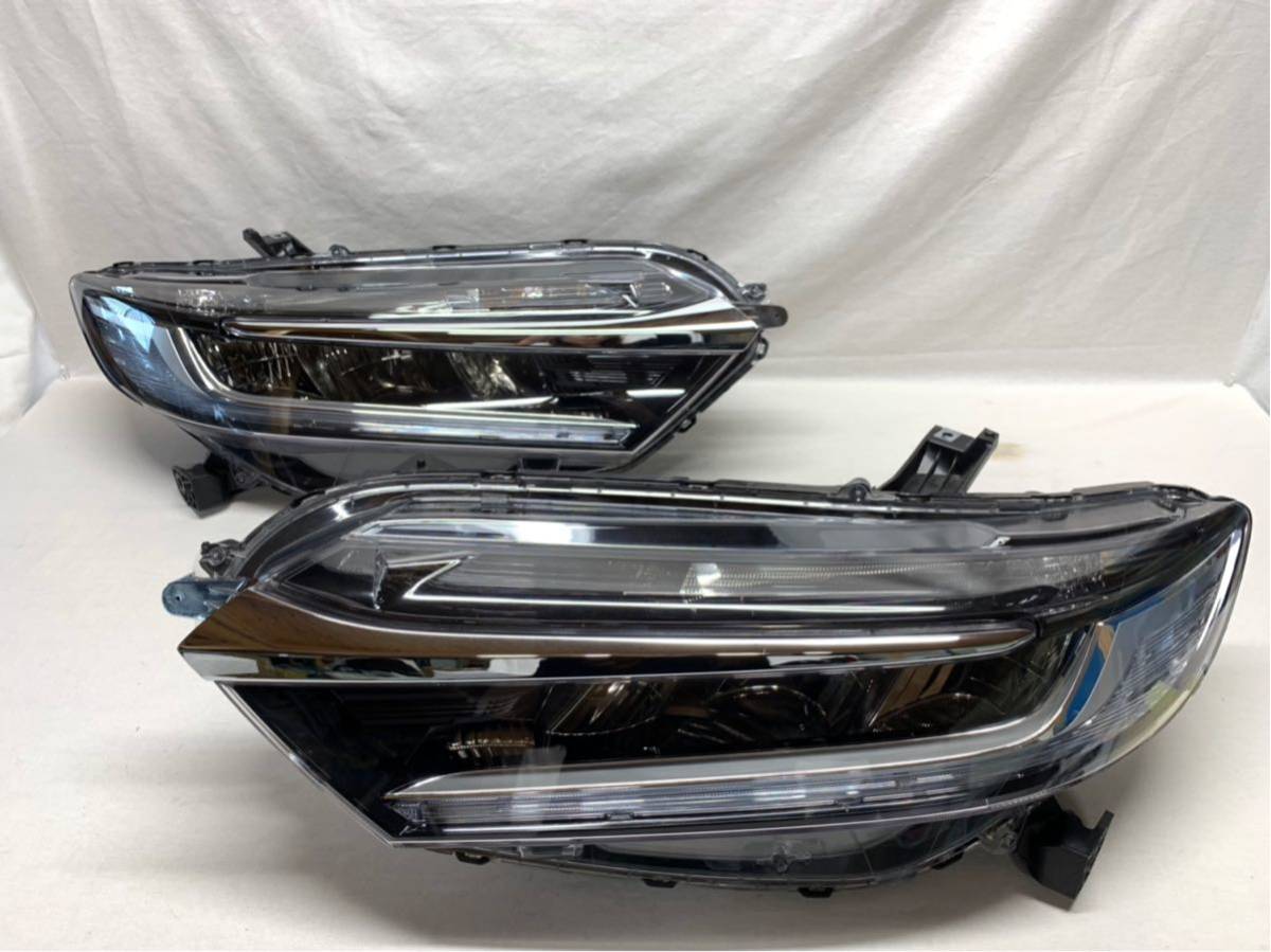 シャトル ハイブリッド GP7 純正 左右 ヘッドライト LED STANLEY W2386 O25