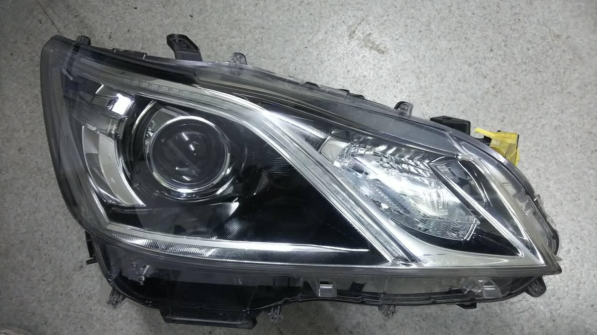 クラウン 前期 右 GRS210 アスリート トヨタ HID右ヘッドライト右 