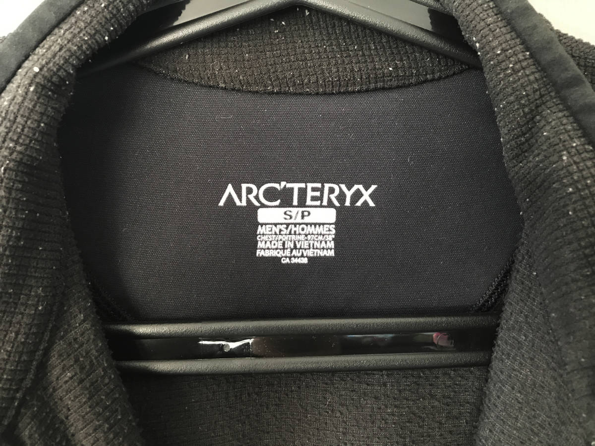 ARC\u0027TERYX アークテリクス フリース サイズ：S、黒 
