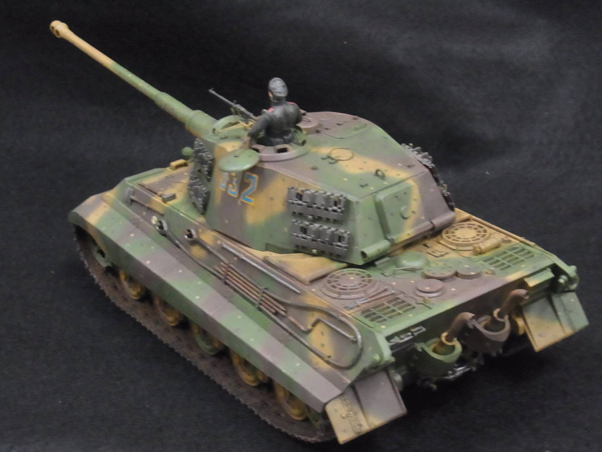 タミヤ1/35 ドイツ重戦車キングタイガー ヘンシェル砲塔（完成品 