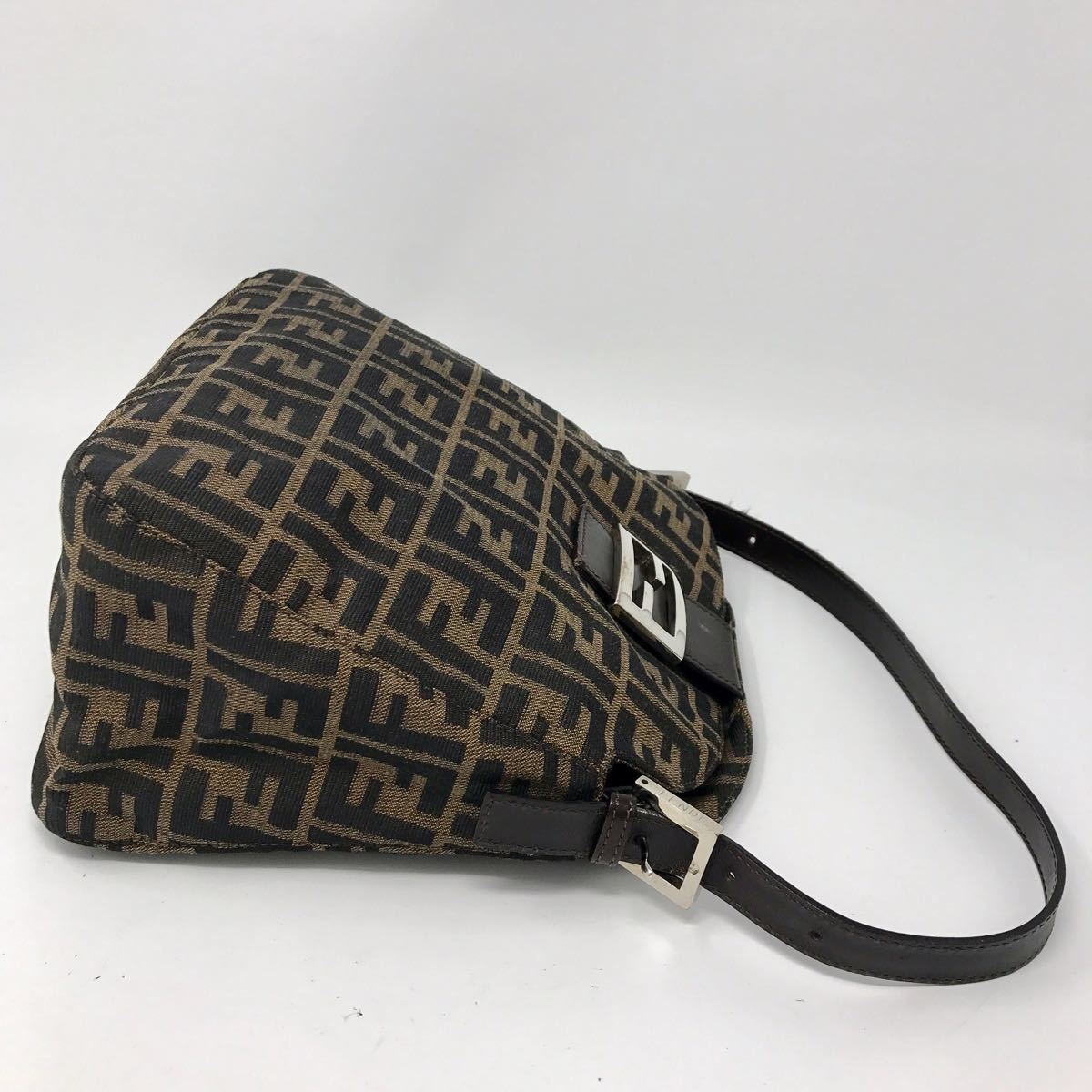 FENDI フェンディ ズッカ 柄 マンマ バケット レザー ショルダー