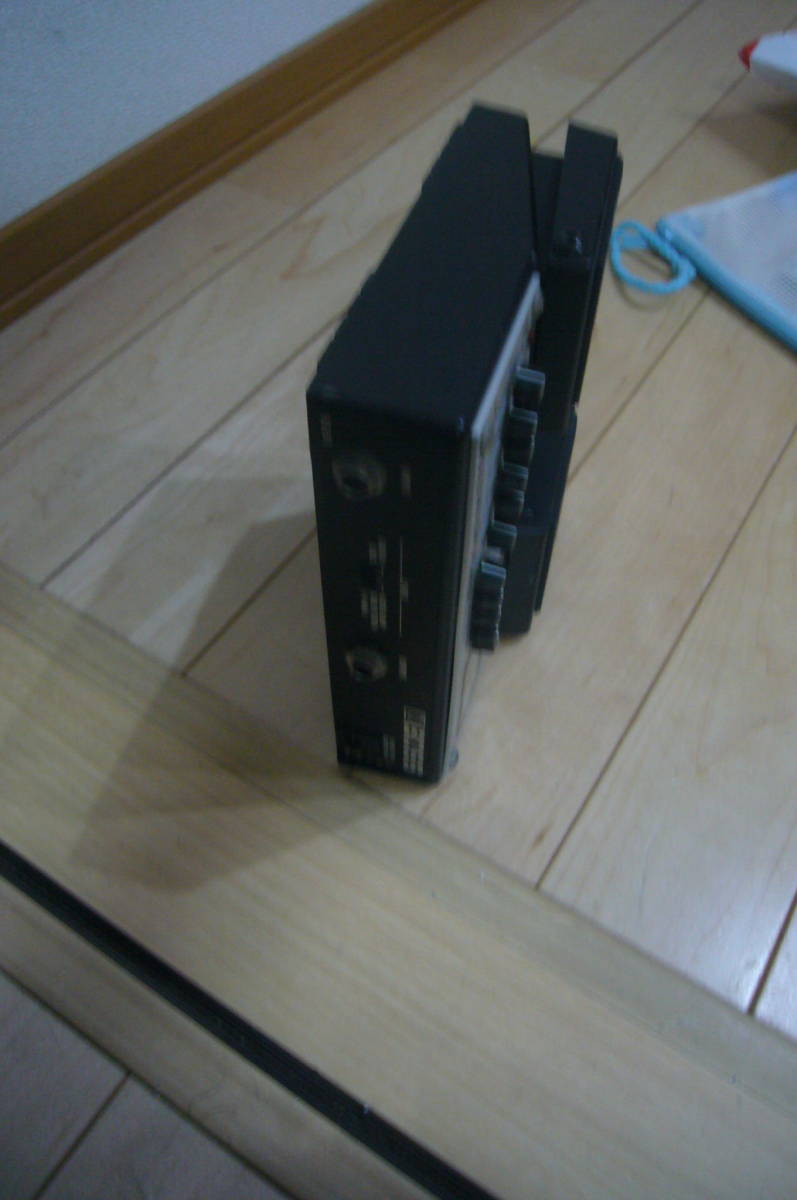 BOSS　EQ-20 