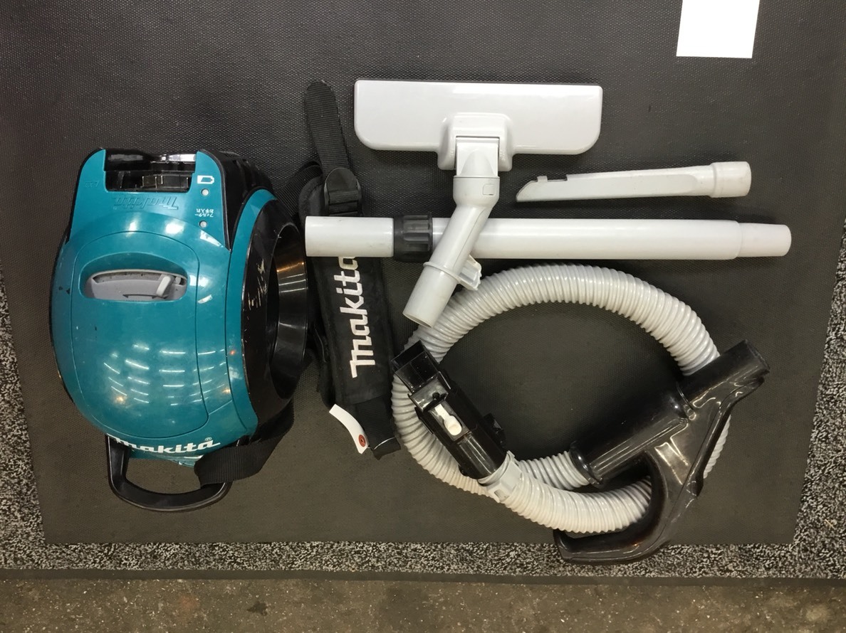 T1【動作美品】マキタ/makita 充電式サイクロンクリーナー CL500DL 掃除機 動作確認済!!お買い得品!!!【迅速発送】