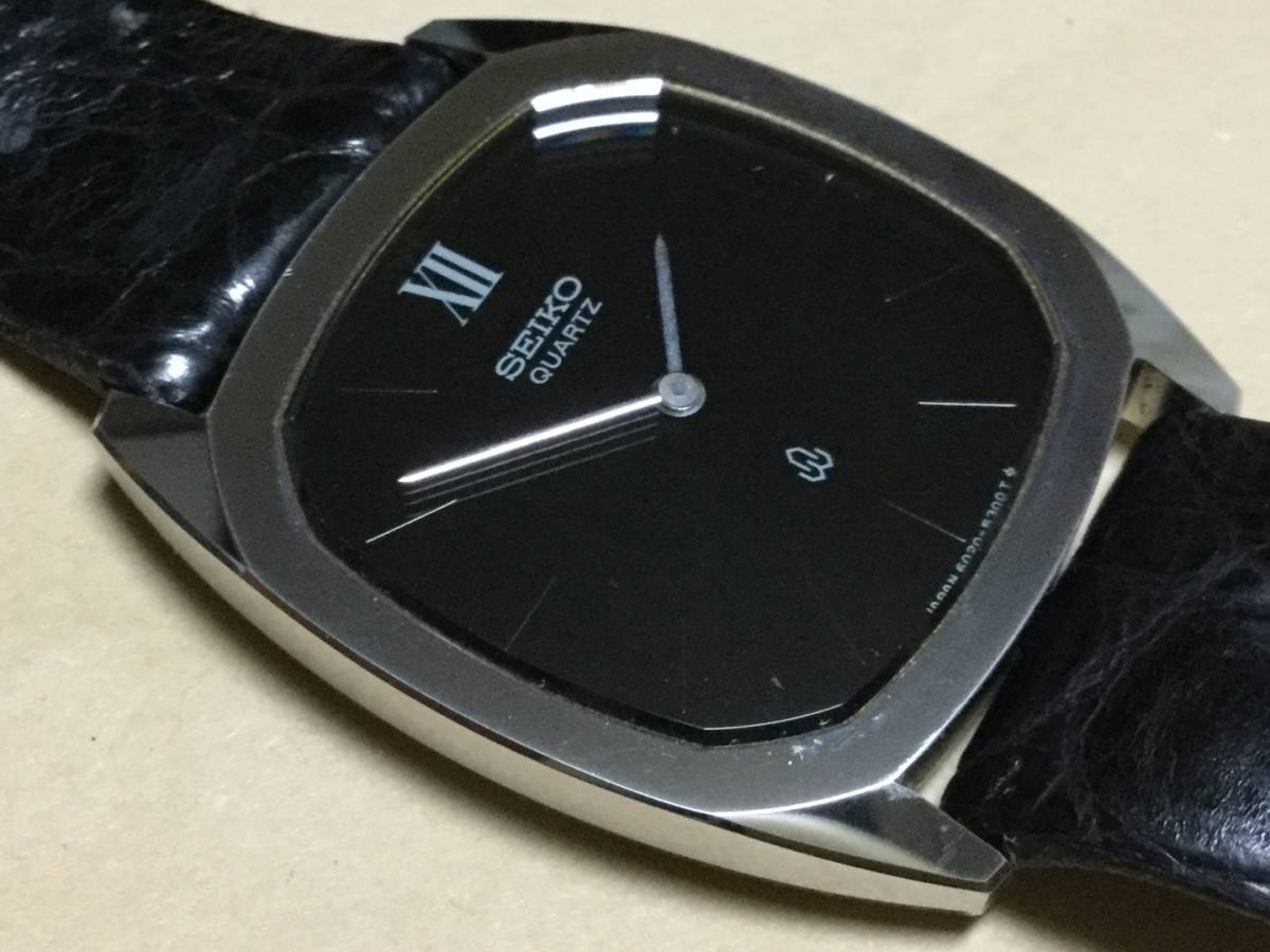 SEIKO セイコー 初期ドルチェ 超硬ケース 6020-5260 黒文字盤 クォーツ