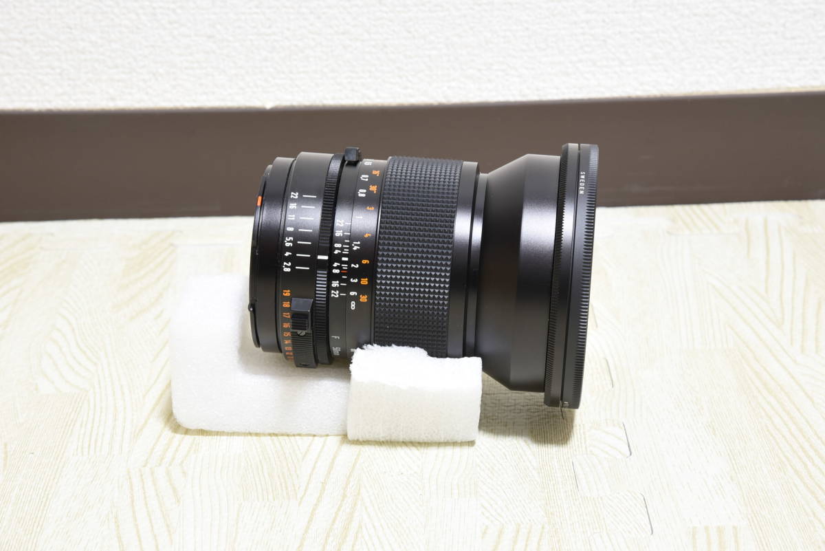 HASSELBLAD FE 50mm F2.8 FLE 青2本線 Carl Zeiss Distagon 2.8/50 T*