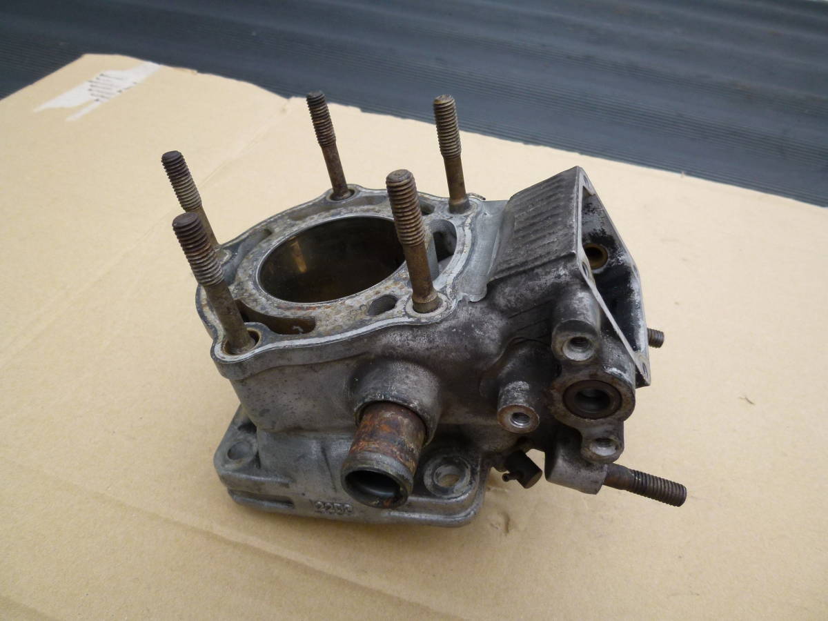 SUZUKI RGV250 Γ VJ22A シリンダーのみ シリンダー VJ22A スズキ vj22a