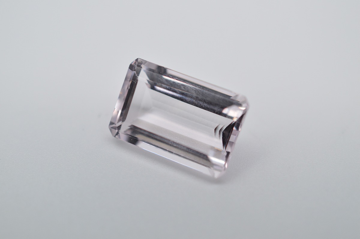 天然モルガナイト　ルース　8.151ct　ソーティング　ジュエリー　天然石　裸石　WA-087