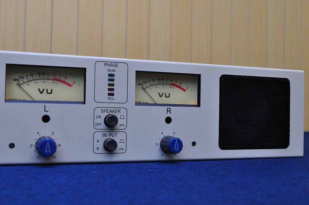 v014-1 EVIN エビン　アナログオーディオモニター　モニタースピーカー　SP-210M