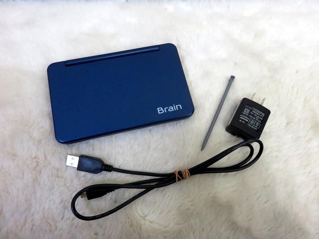 ○SHARP シャープ 電子辞書 Brain PW-SH4 高校生モデル ネイビー