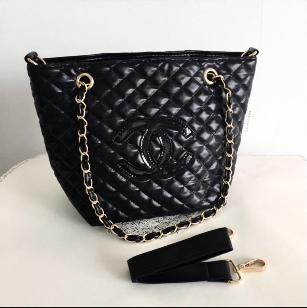 ☆CHANELシャネル マトラッセ調 MAKE UP 公式非売品 ゴールドチェーン 