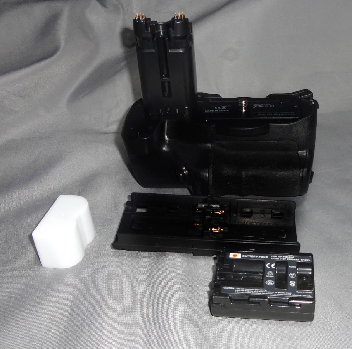 VG-C77AM バッテリーグリップ互換品 互換バッテリー付き VG-C77AM SONY