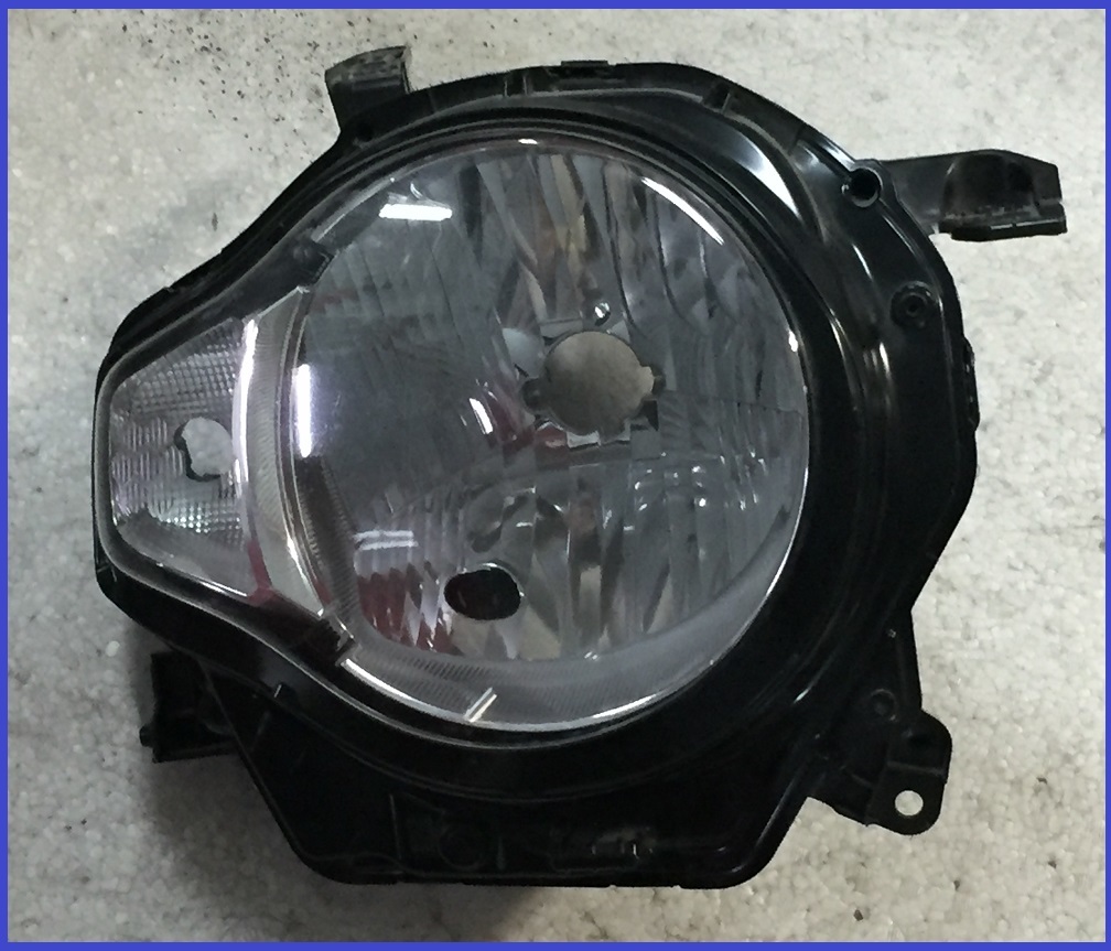 ハスラー MR31S 右ヘッドライト