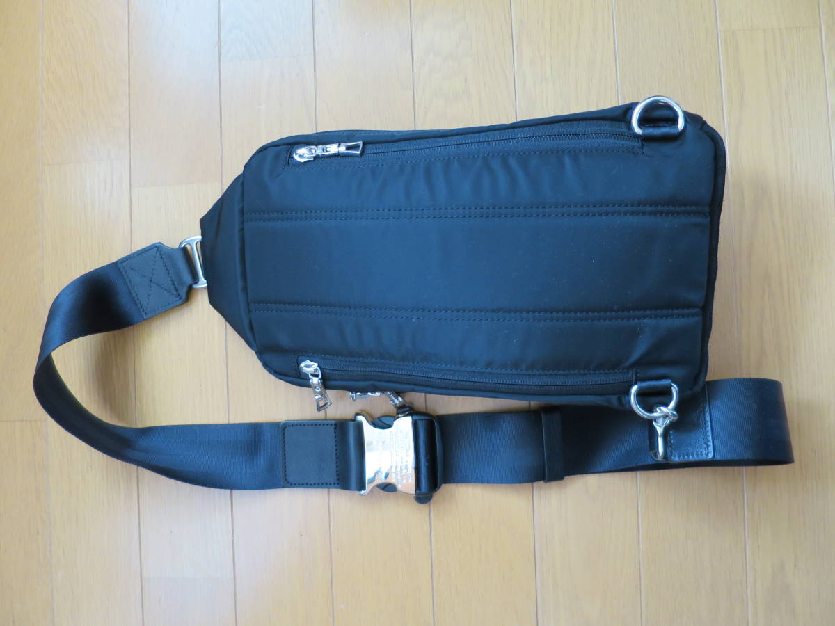 ボディバッグ　master-piece Density　(マスターピース）